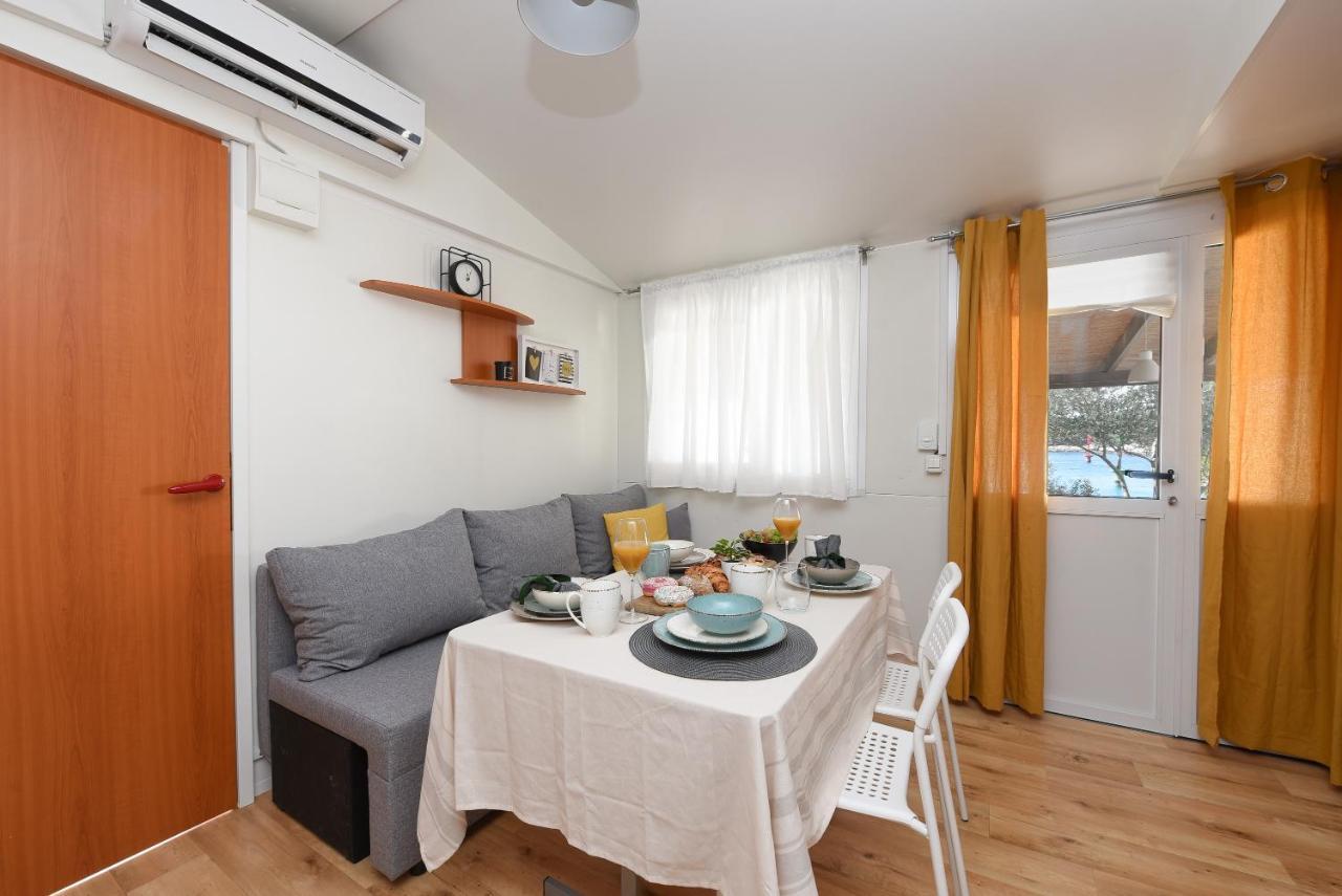 Mia Mobile Home With Jacuzzi Ždrelac Extérieur photo