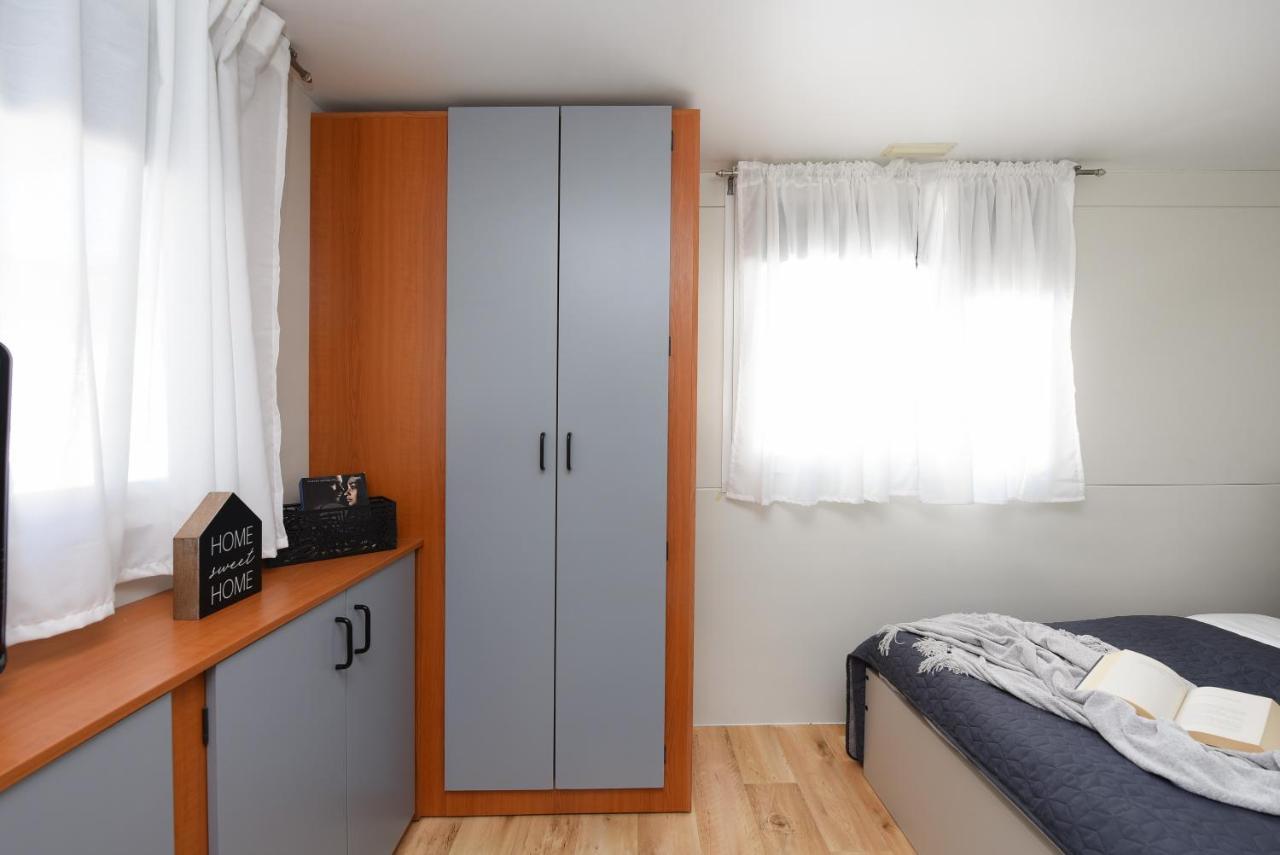 Mia Mobile Home With Jacuzzi Ždrelac Extérieur photo